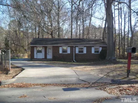 10 Kramer Pl, Durham, NC 27703 photo 1