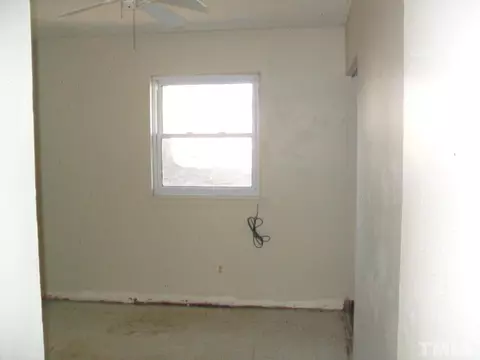 10 Kramer Pl, Durham, NC 27703 photo 3