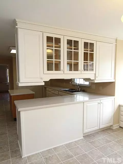 4500 Connell Dr, Raleigh, NC 27612 photo 11