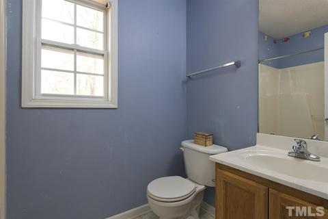 7 Round Spring Ln, Durham, NC 27712 photo 16