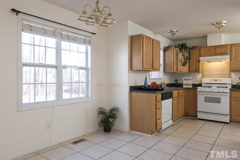 7 Round Spring Ln, Durham, NC 27712 photo 8