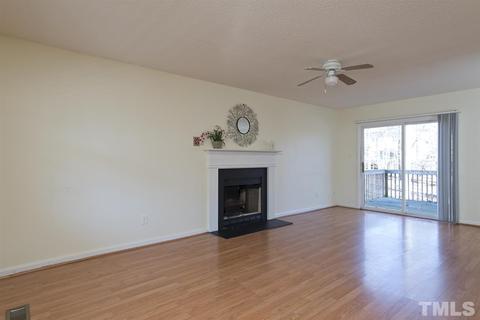 7 Round Spring Ln, Durham, NC 27712 photo 5