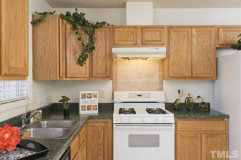 7 Round Spring Ln, Durham, NC 27712 photo 10