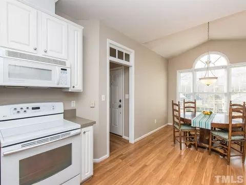 819 Shackleton Rd, Apex, NC 27502 photo 5