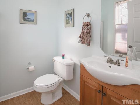 201 Stoney Dr, Durham, NC 27703 photo 8