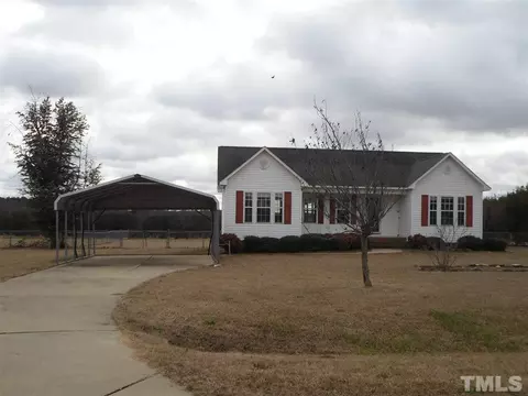32 Lilly Ct, Angier, NC 27501 photo 5