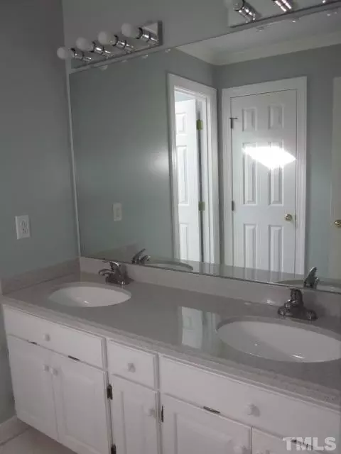 227 Custer Trl, Cary, NC 27513 photo 13