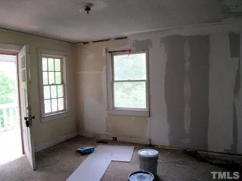 303 Dunstan Ave, Durham, NC 27707 photo 4