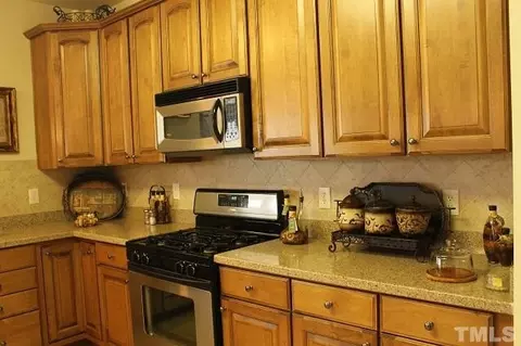 817 Stackhurst Way, Wake Forest, NC 27587 photo 4