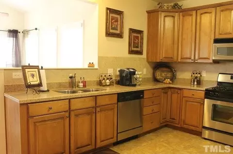 817 Stackhurst Way, Wake Forest, NC 27587 photo 3