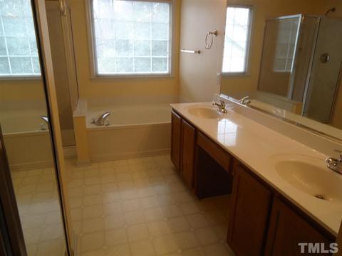102 Frohlich Dr, Cary, NC 27513 photo 21