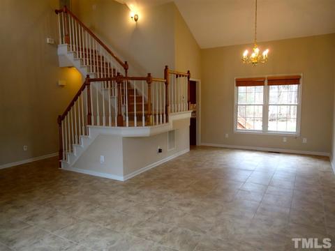 102 Frohlich Dr, Cary, NC 27513 photo 4