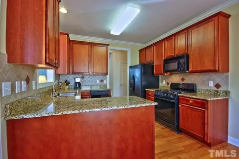 504 Hillswick Pl, Wake Forest, NC 27587 photo 9