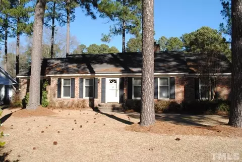 208 W Stevens St, Smithfield, NC 27577 photo 2