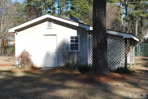 208 W Stevens St, Smithfield, NC 27577 photo 16