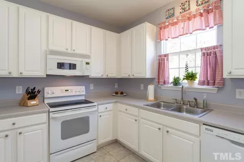 5705 Running Fox Ln, Durham, NC 27703 photo 10