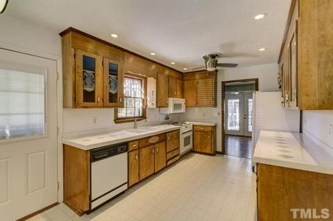 508 Merwin Rd, Raleigh, NC 27606 photo 6
