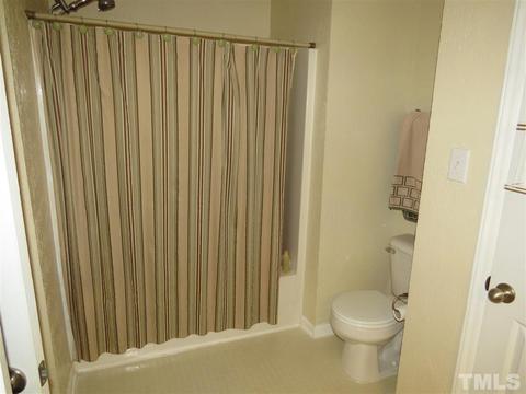 116 Charter Ct, Cary, NC 27511 photo 8