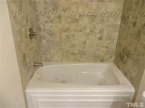 3416 Hackney Ct, Raleigh, NC 27613 photo 15