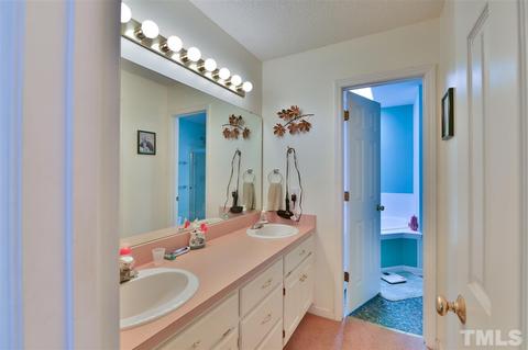 113 S Ridge Dr, Garner, NC 27529 photo 11