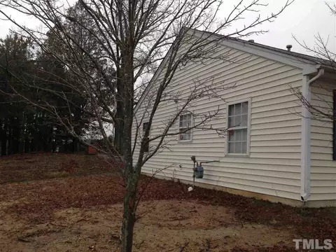 2116 Lime St, Durham, NC 27704 photo 3