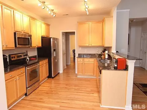 805 Clearview Ln, Durham, NC 27713 photo 7