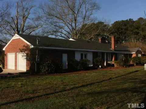 880 Wire Rd, Bunnlevel, NC 28323 photo 2