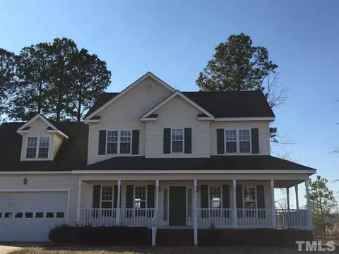 19 Edgecombe Ct, Smithfield, NC 27577 photo 3