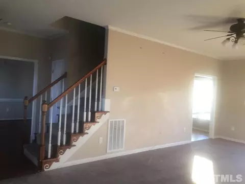 19 Edgecombe Ct, Smithfield, NC 27577 photo 5