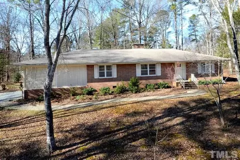 3658 Pineview Cir, Durham, NC 27705 photo 1