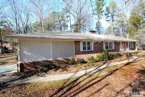 3658 Pineview Cir, Durham, NC 27705 photo 2