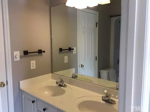 104 Forest Oaks Dr, Durham, NC 27705 photo 16