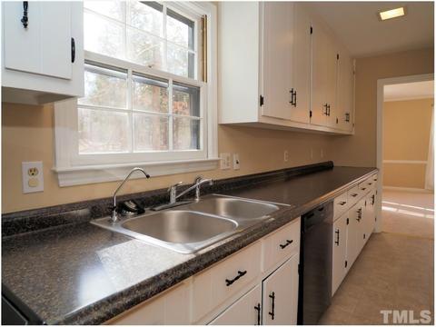 7011 Windover Dr, Durham, NC 27712 photo 8