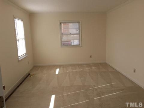 1810 Cannon Dr, Durham, NC 27705 photo 4