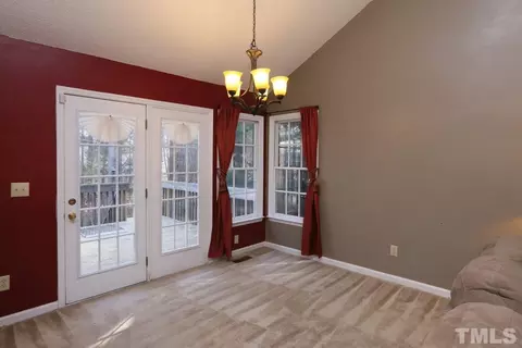504 Chadbourne Dr, Durham, NC 27703 photo 11