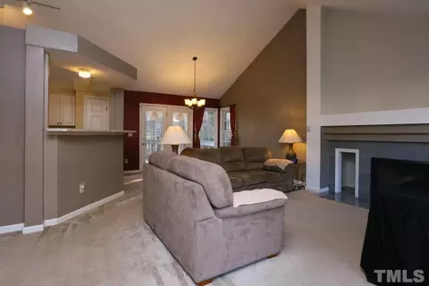 504 Chadbourne Dr, Durham, NC 27703 photo 10