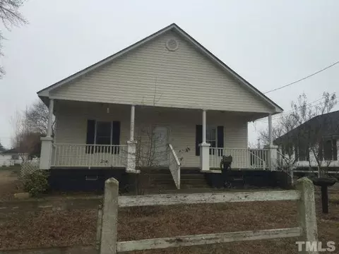 407 W F St, Erwin, NC 28339 photo 8