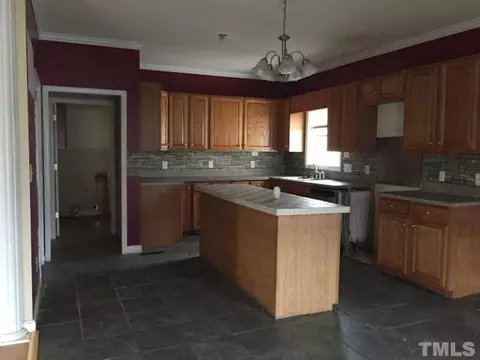 407 W F St, Erwin, NC 28339 photo 6