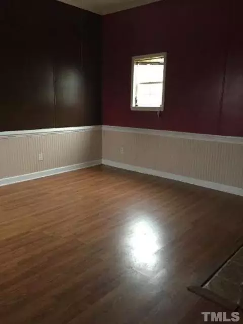 407 W F St, Erwin, NC 28339 photo 5