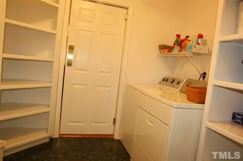 234 Oliver St, Pine Level, NC 27568 photo 12