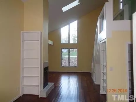 15 Lansgate Ct, Durham, NC 27713 photo 2