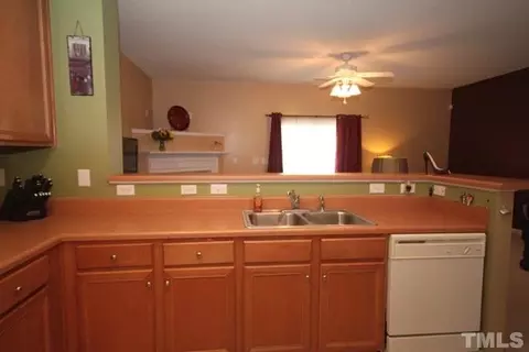 970 Cinnamon Dr, Durham, NC 27713 photo 5