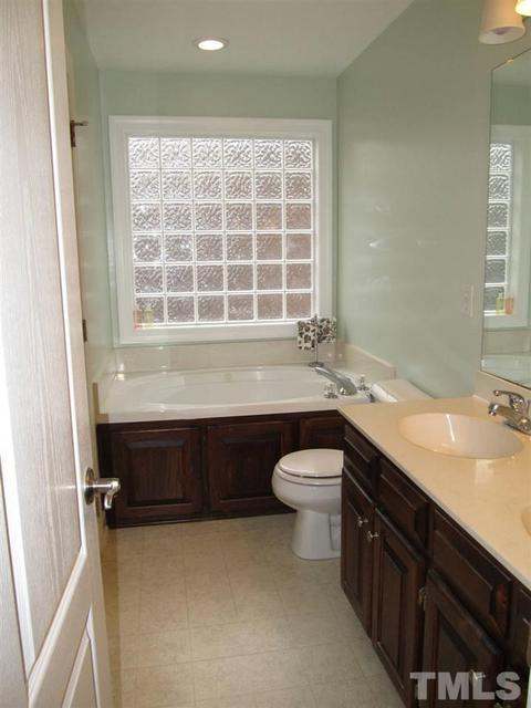 114 Crawdad Ct, Garner, NC 27529 photo 9