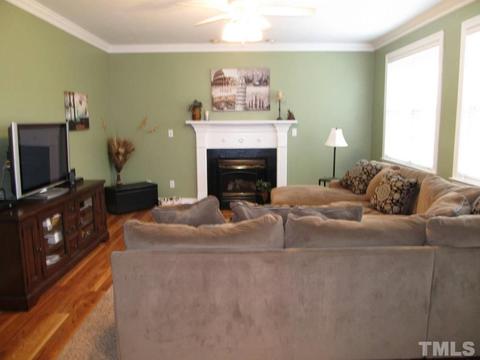 114 Crawdad Ct, Garner, NC 27529 photo 2