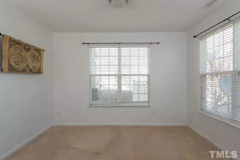 5507 Bennington Park Dr, Durham, NC 27703 photo 7