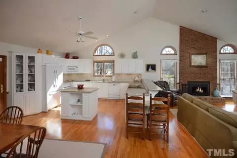 2544 Burton Rd, Durham, NC 27704 photo 6