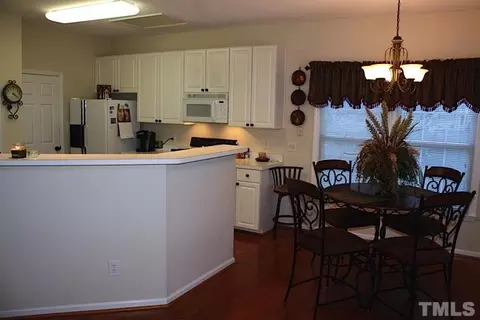 324 Kimloch Dr, Garner, NC 27529 photo 3