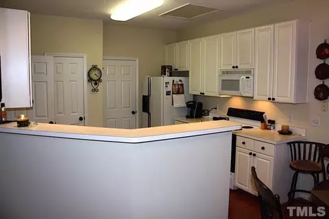 324 Kimloch Dr, Garner, NC 27529 photo 4