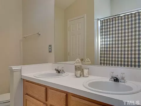 7 Kimbrough Ct, Durham, NC 27703 photo 7
