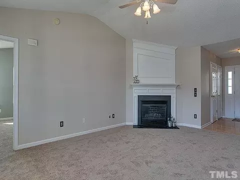 7 Kimbrough Ct, Durham, NC 27703 photo 3